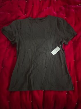 GAP Black Short Sleeve Crewneck Tee